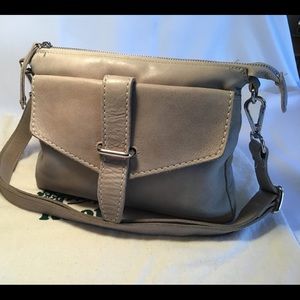 ROOTS leather crossbody bag